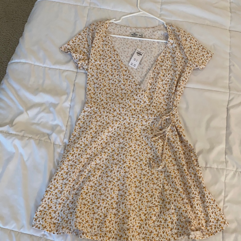 NWT Hollister wrap dress